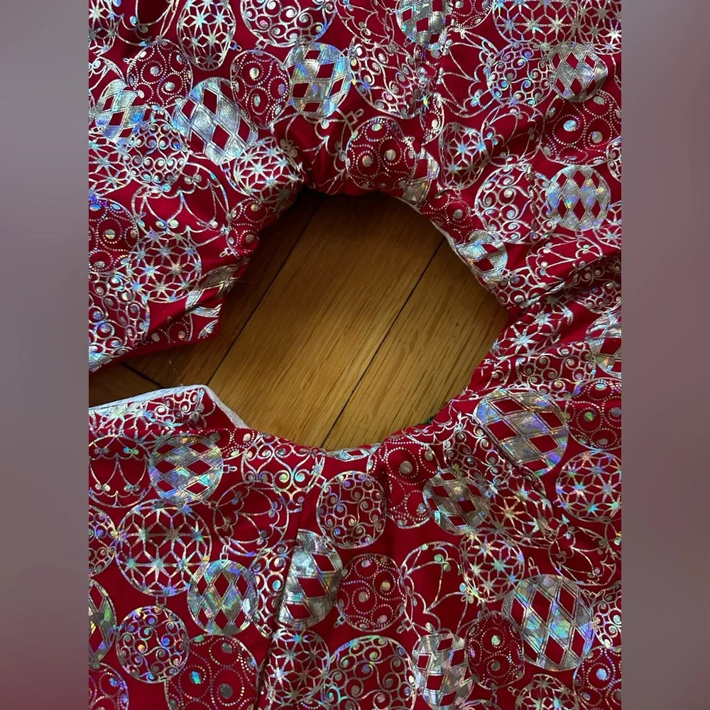 Handmade Vintage Christmas Reversible Red & Green Christmas Tree Skirt. 41”
